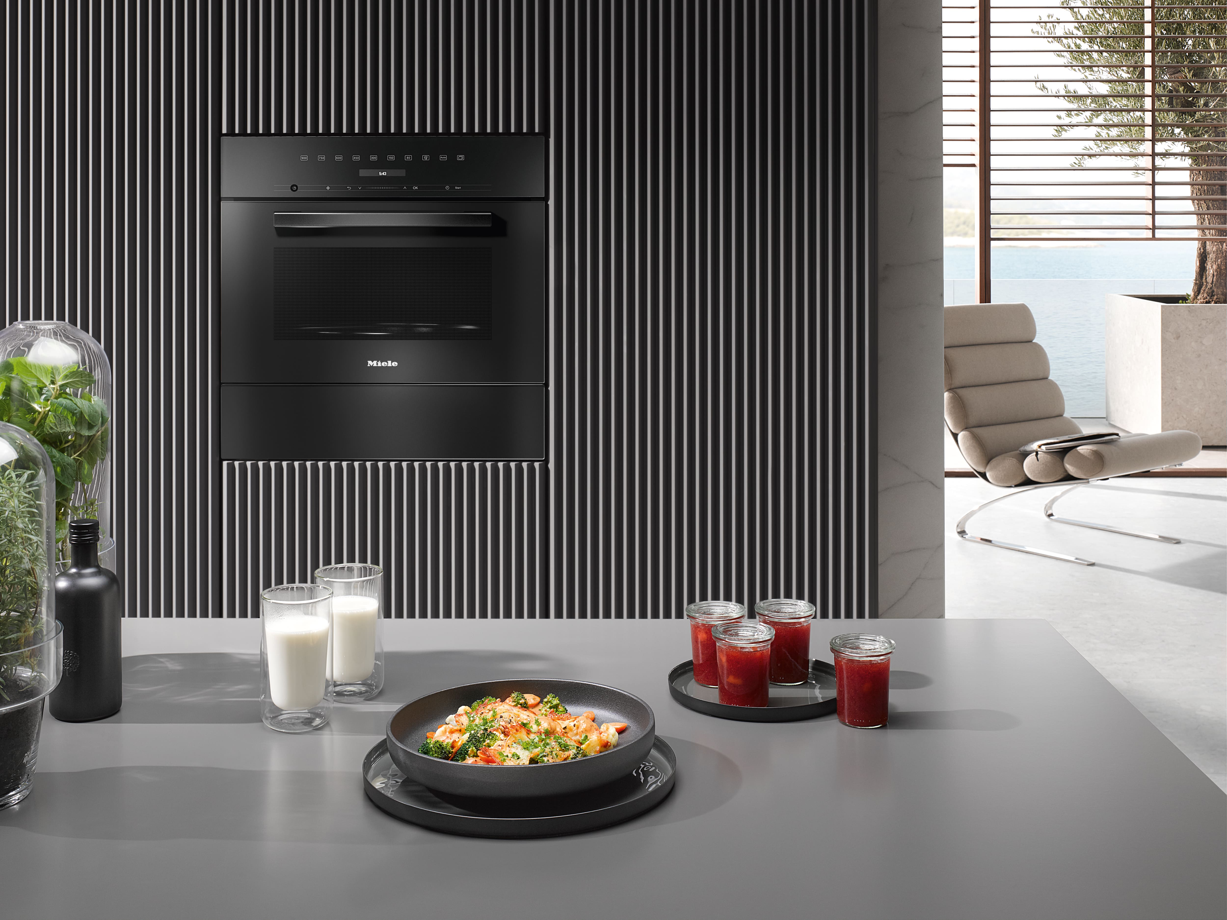 Микроволновая печь Miele M 7244 TC OBSW