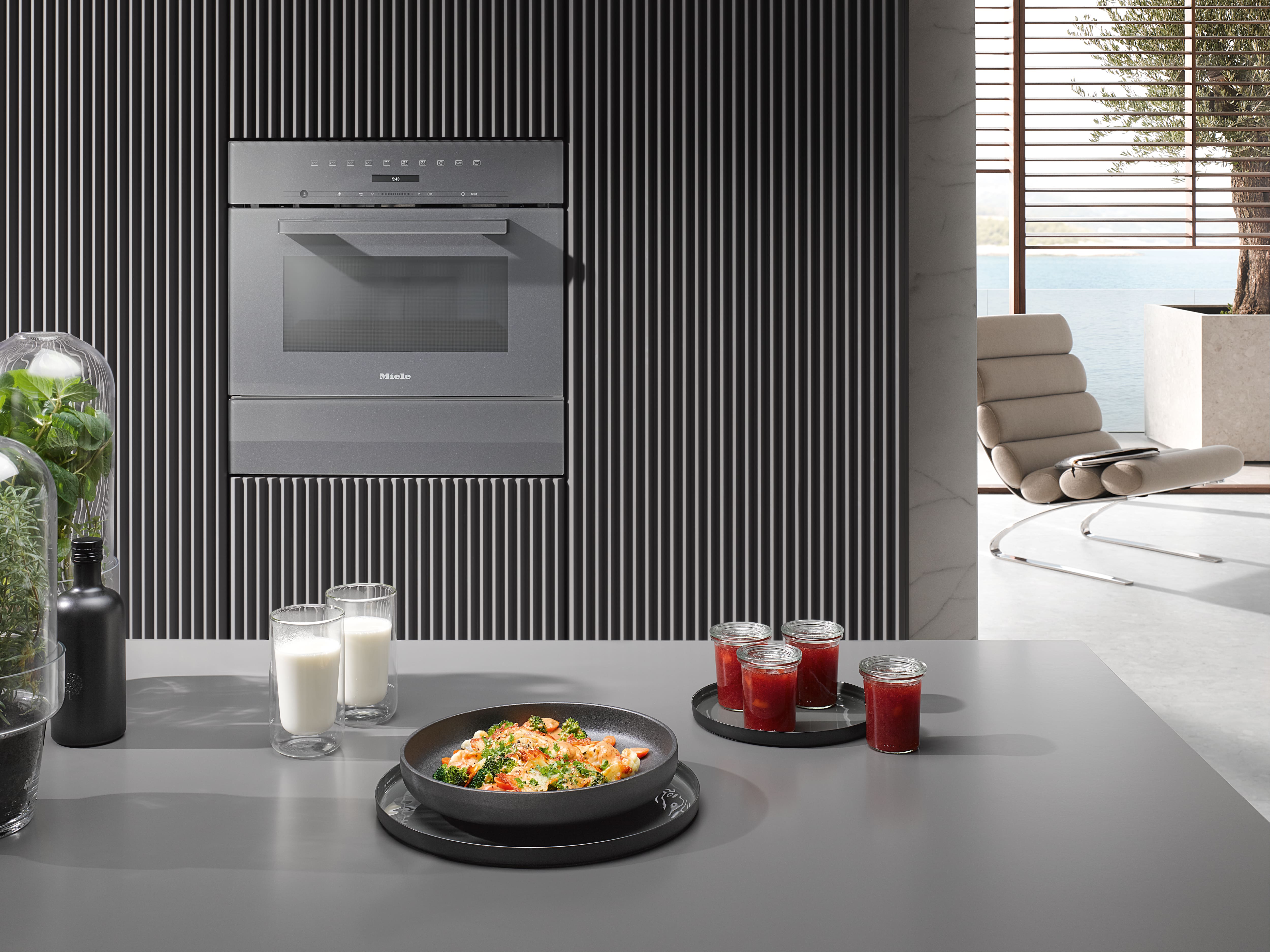 Микроволновая печь Miele M 7244 TC GRGR