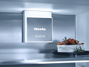 Встраиваемый холодильник Miele KFN 7785 C фото 11
