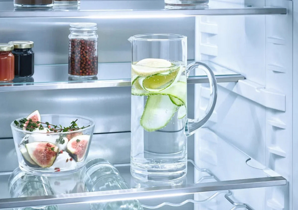 Встраиваемый холодильник Miele KFN 7774 B фото 3