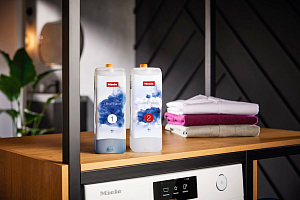 Двухкомпонентное жидкое моющее средство Miele UltraPhase 2k W1 9777960 фото 2