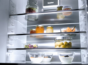 Встраиваемый холодильник Miele K 7797 C R фото 5