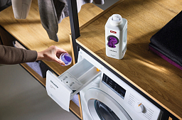 Средство для стирки темных и черных вещей Miele Ultra Dark 1.5 л фото 3