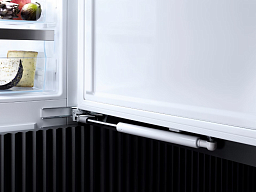 Встраиваемый холодильник Miele KFN 7785 C фото 8